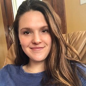 Meet your Posher, Ella